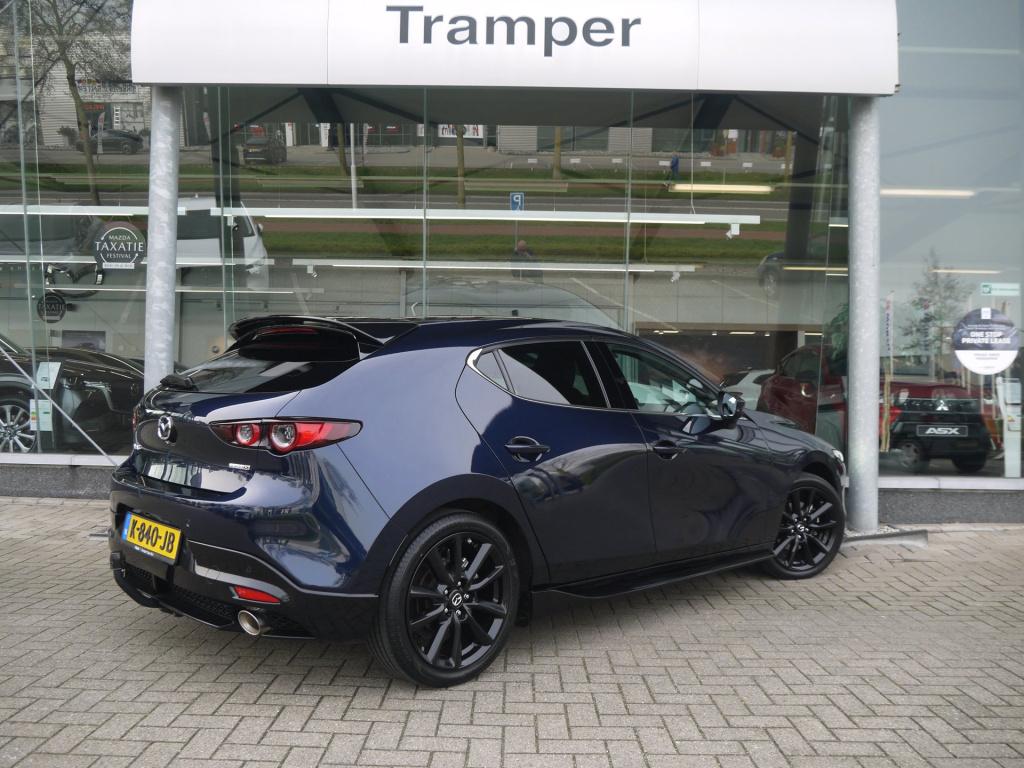 Mazda 3 2.0 skyactiv-x 180 pk luxury |aero pack|bose|trekhaak|rijklaar