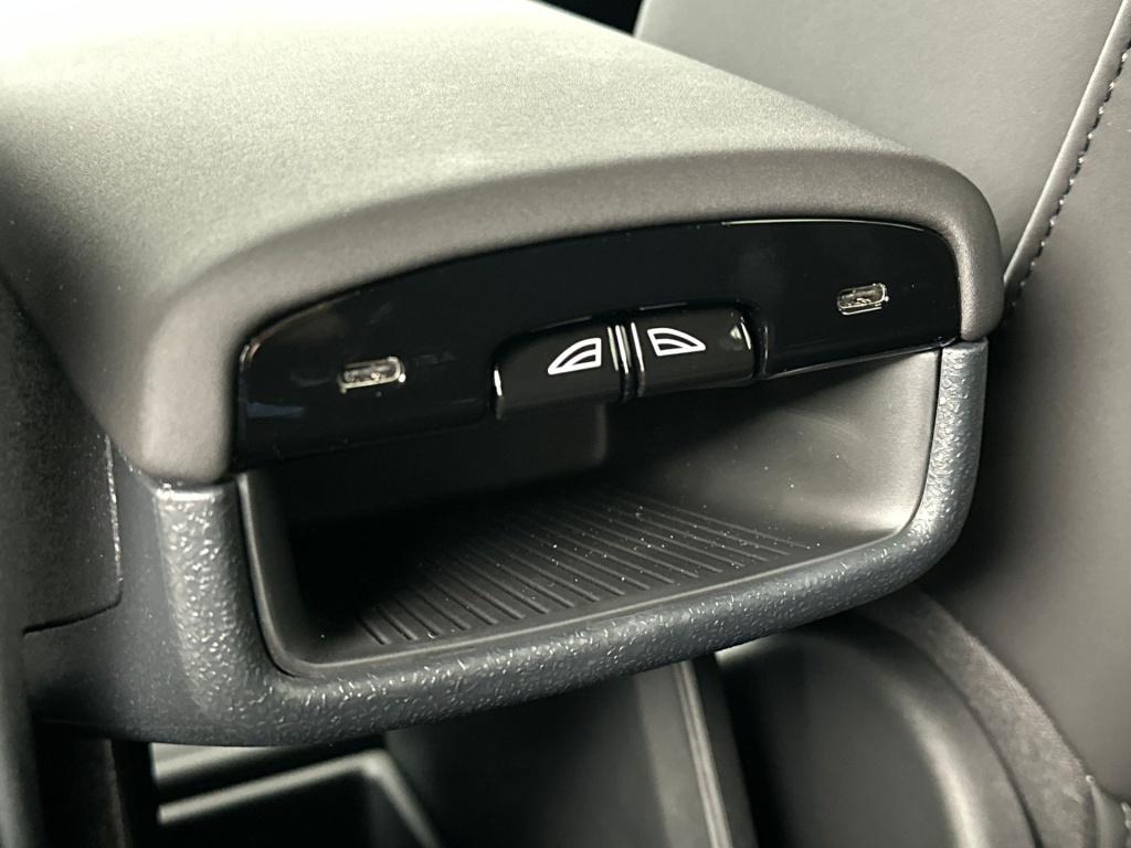 Volvo Ex30 plus europa black edition