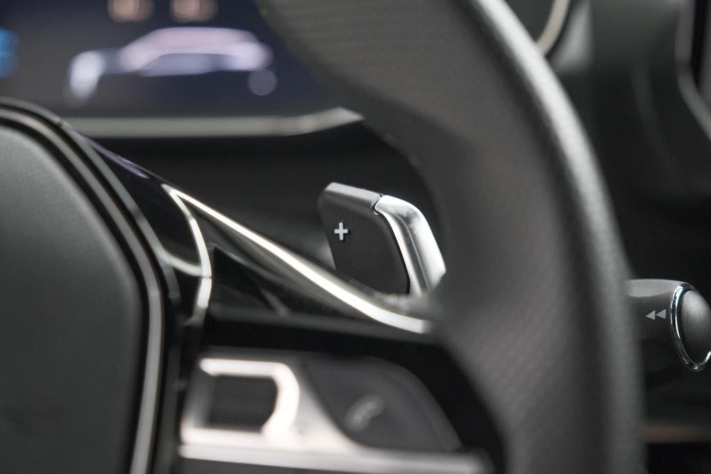 Peugeot 2008 puretech 130 eat8 gt | 360 camera | adaptieve cruise control |