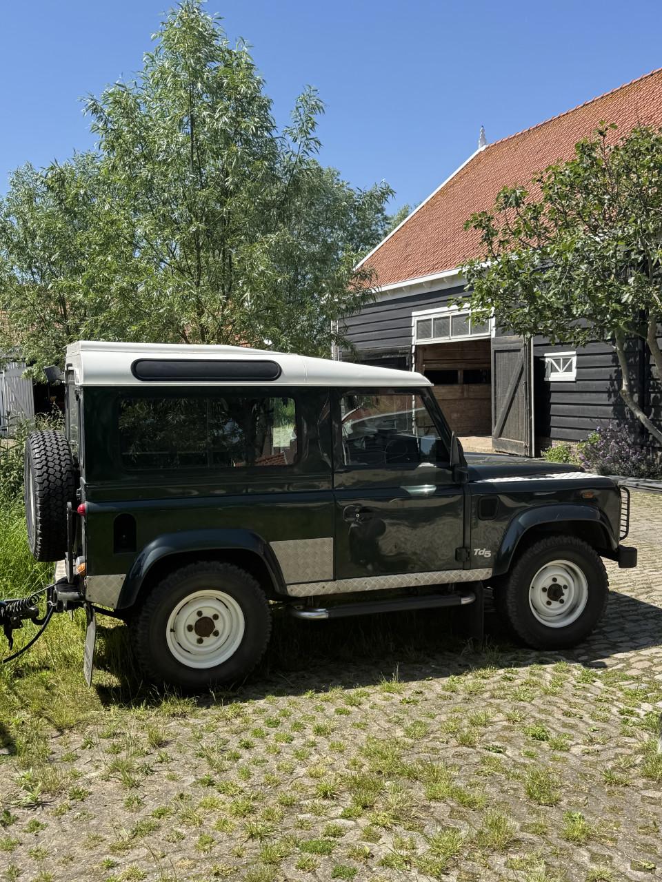 Landrover defender 90 td5 hardtop HR