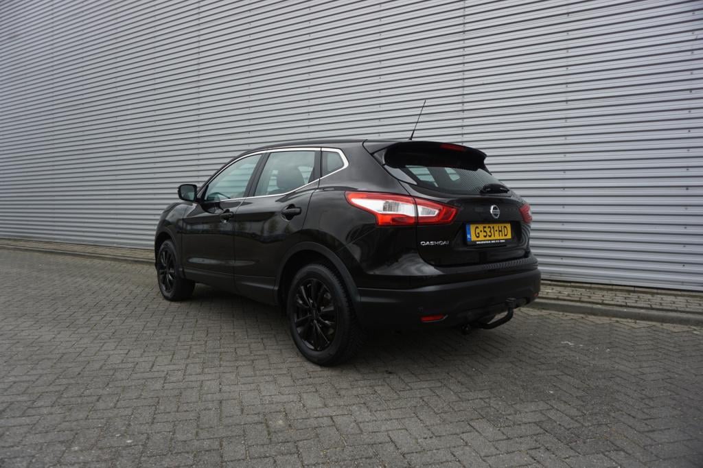 Nissan Qashqai 1.2 acenta climate / navi / cruise / camera / parkeers. / tr