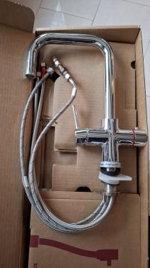 Heet water kraan + toestel