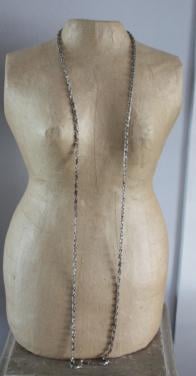 Zilverkleurige ketting