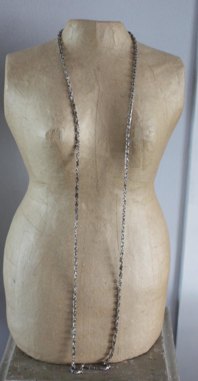 Zilverkleurige ketting