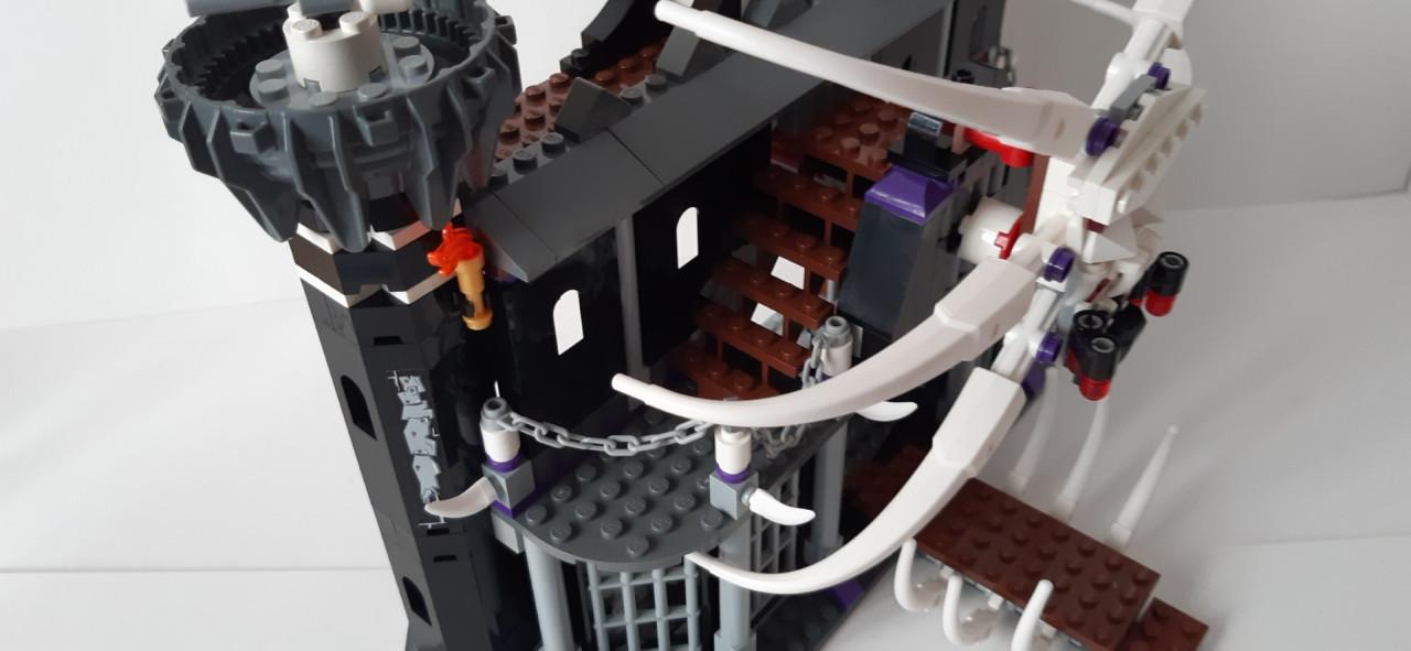 LEGO NINJAGO 2505: Duistere Fort van Garmadon