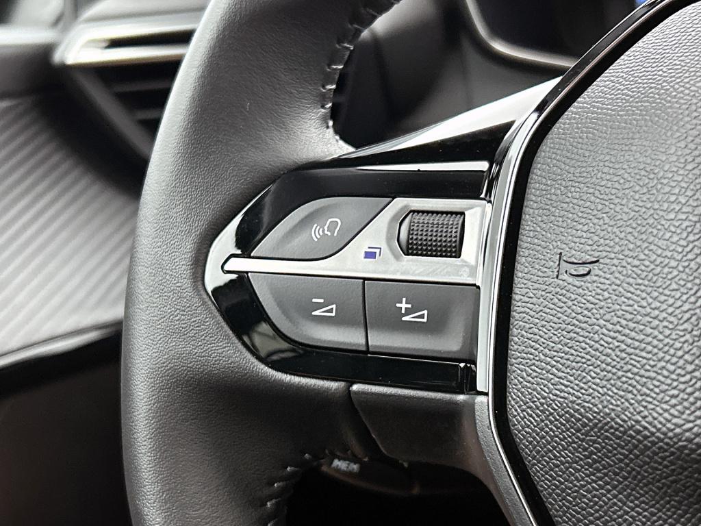 Peugeot 208 100pk allure | rijklaar | parkeersensoren rondom | navigatie |