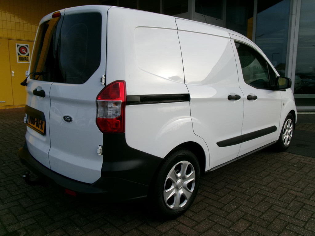 Ford Transit Courier 1.5 tdci airco, cr.contr navi, schuifd. tr.h.