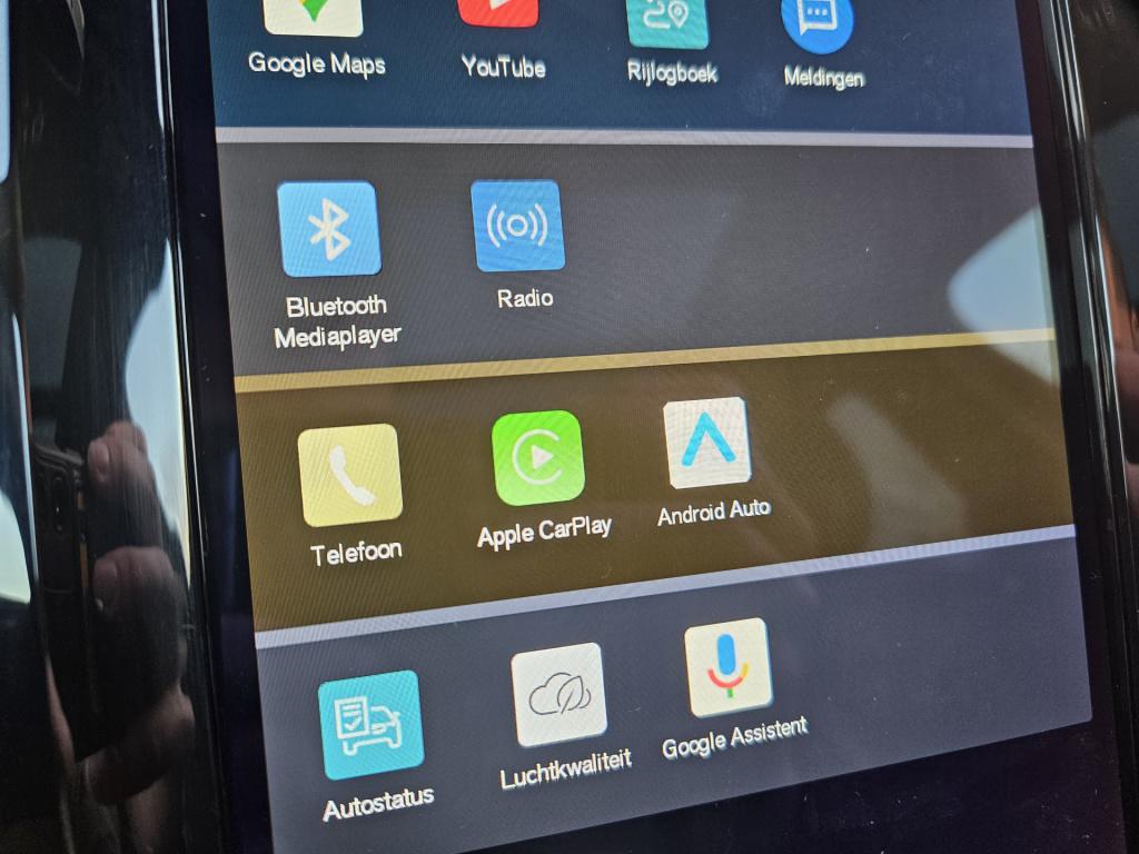 Volvo XC60 2.0 t8 plug-in hybrid awd ultimate dark r-design | luchtvering |