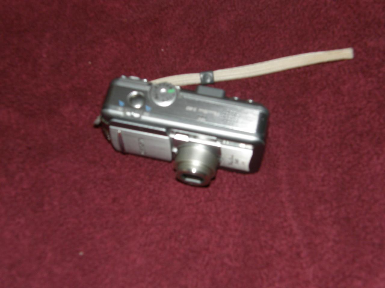 Canon camera S40