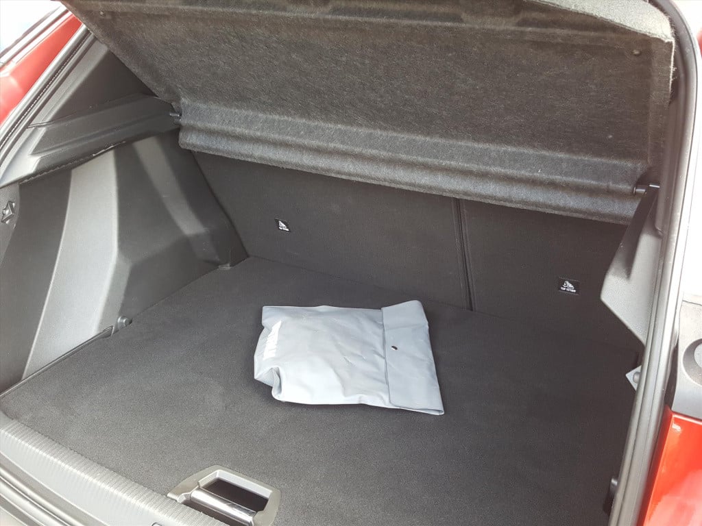 Peugeot 2008 allure pack 1.2 pt-130pk trekhaak | apple carplay & android au