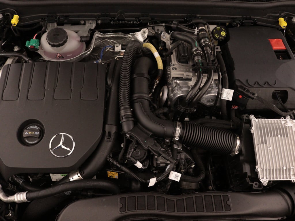 Mercedes-Benz Cla 250 e star edition amg line | nightpakket | keyless go-co