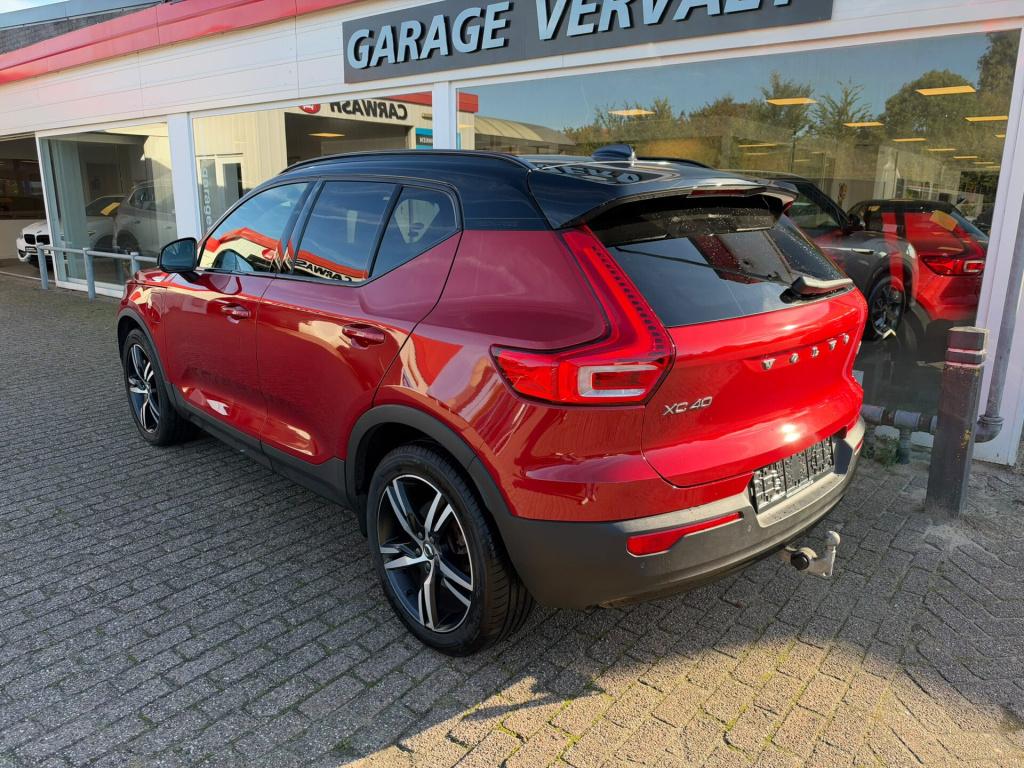 Volvo XC40 1.5 t4 recharge r-design