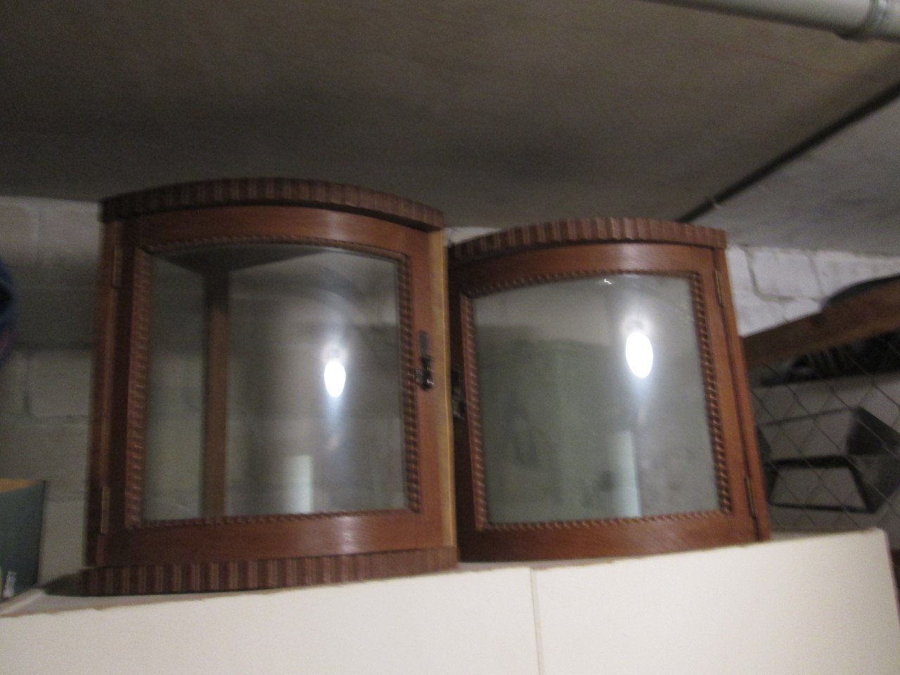 Set halfronde vitrine kastjes
