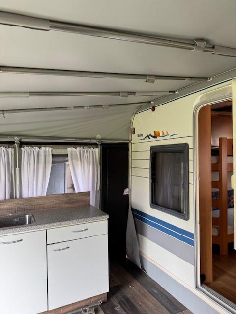 Gusto caravan voortent 4 jaar oud