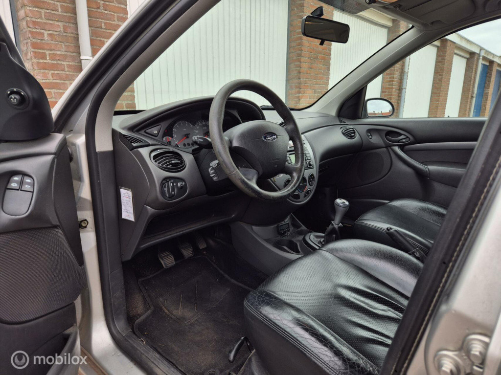 Ford Focus 1.6-16v / airco / dealeronderhouden / origineel nl