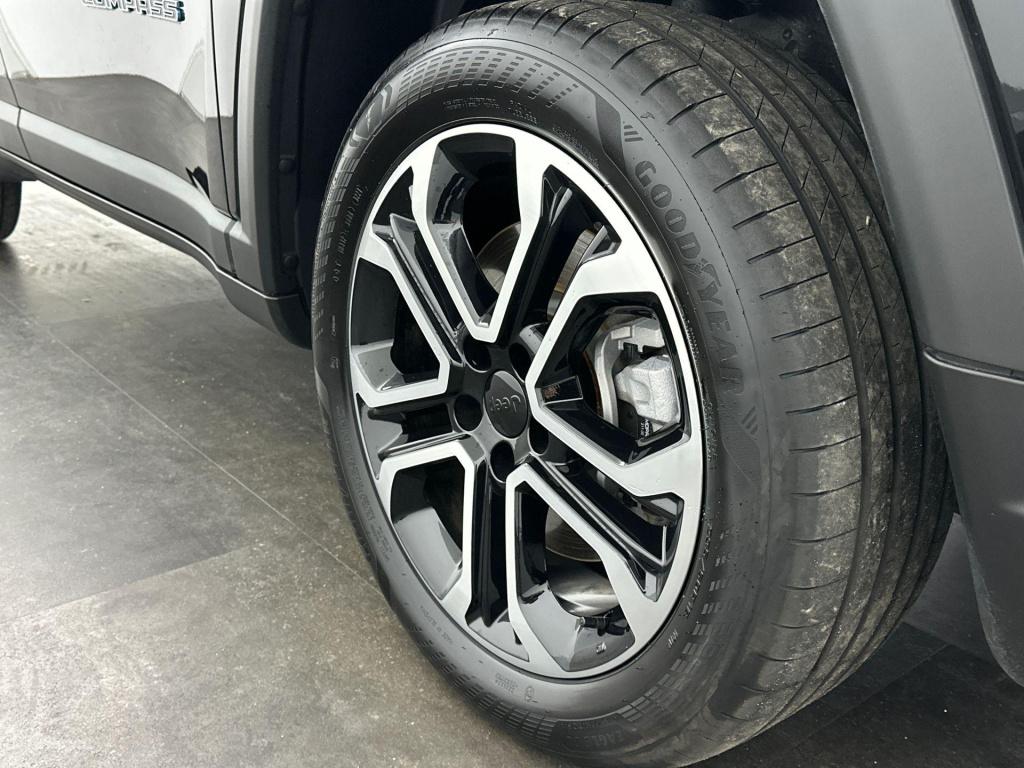 Jeep Compass 4xe 190pk plug-in hybrid electric altitude | achteruitrijcamer