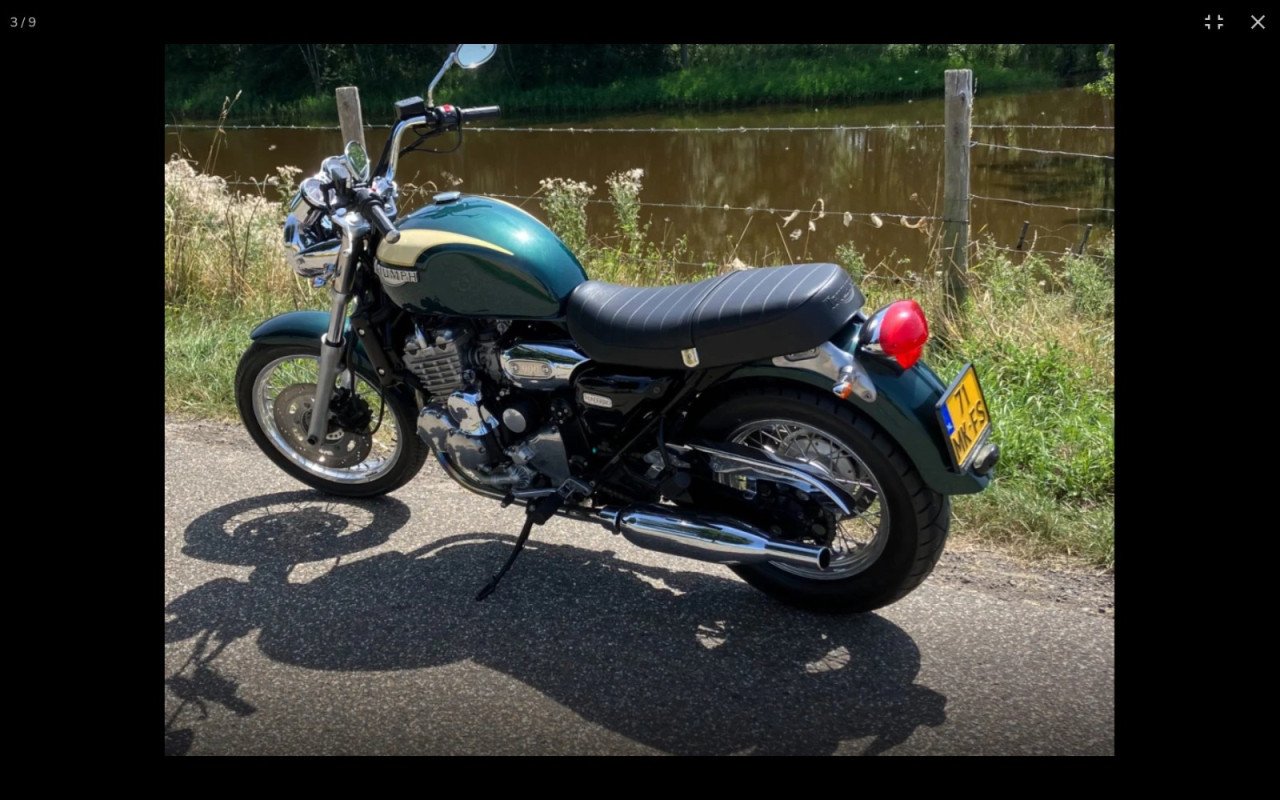 Triumph Thunderbird 900