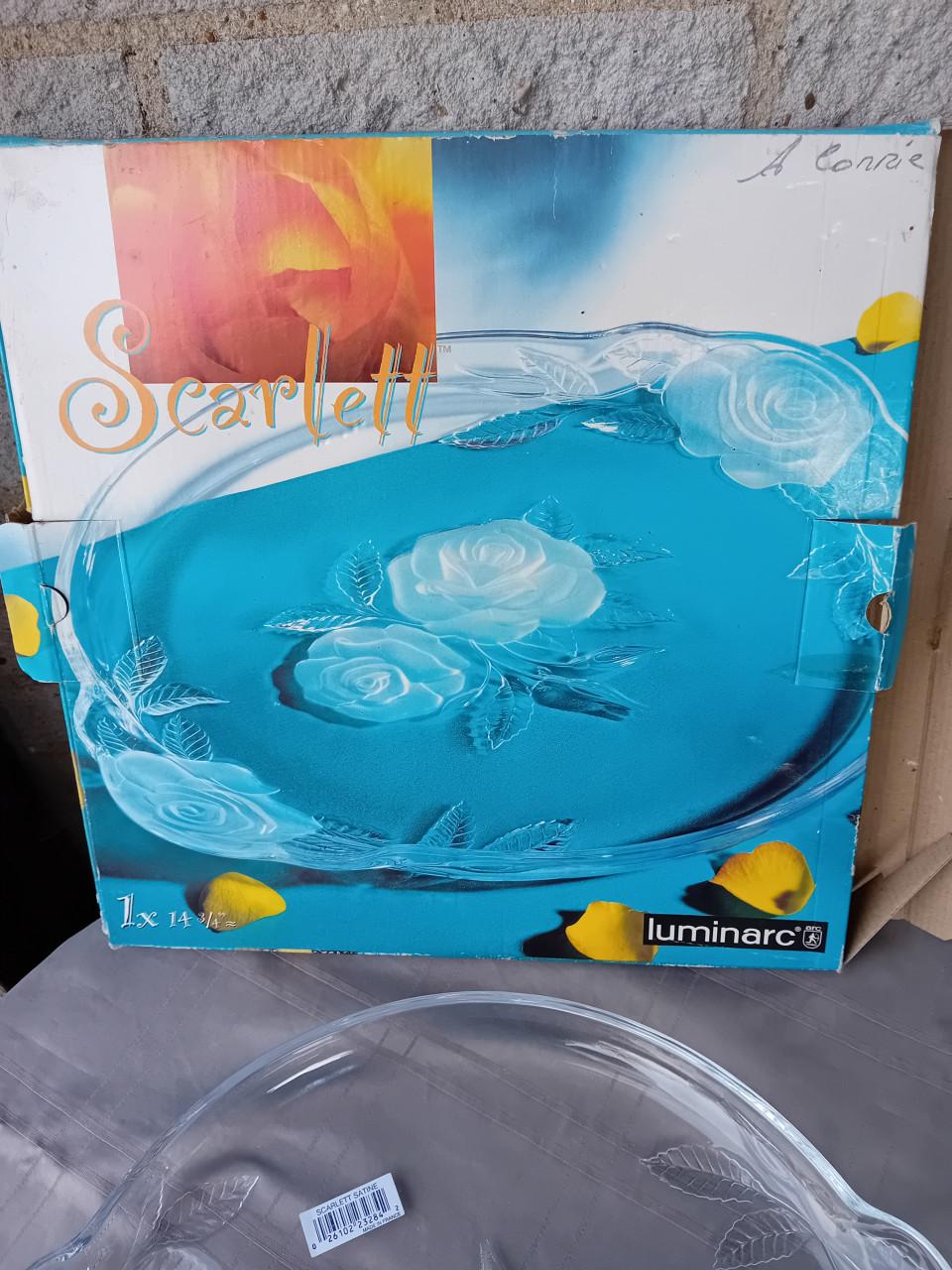 Nieuwe glazen taartschaal