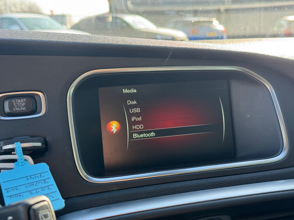 Volvo V40 2.0 t2 you! * cruise control * stoelverwarming * navigatie