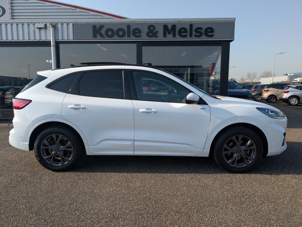 Ford Kuga 2.5 phev e-cvt 225pk st-line x , adaptive cc , panodak , winterpa