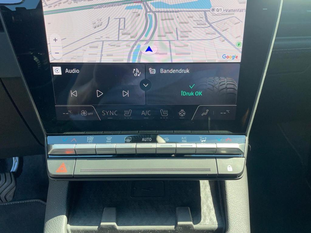Mitsubishi Eclipse Cross intense+ 87 kwh