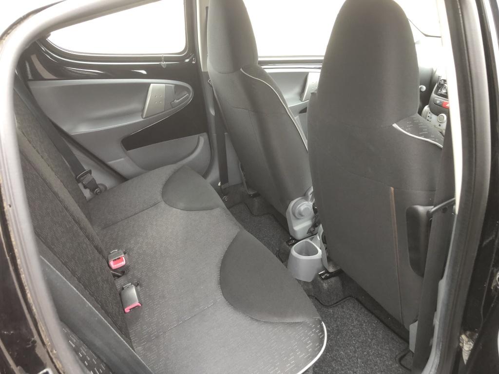 Peugeot 107 1.0-12v millesim 200