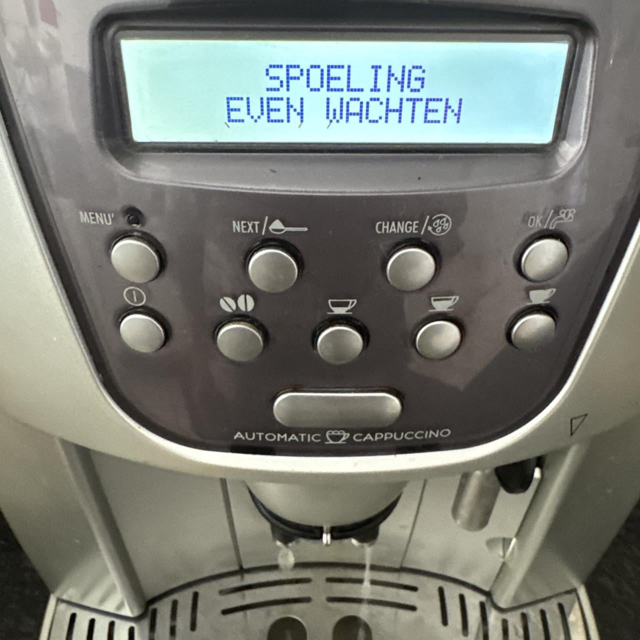 Koffieapparaat. IZGST.