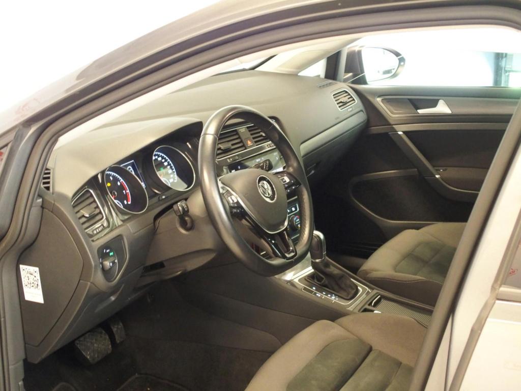 Volkswagen Golf 1.0 tsi comfortline business|stoelverwarming|all season ban