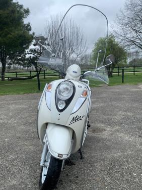 Bromscooter 45 km/u Sym Mio 50