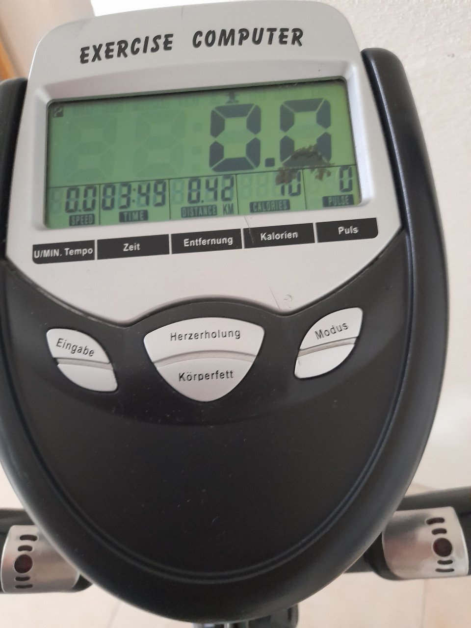 Hometrainer (werkt naar behoren ) in goede staat !