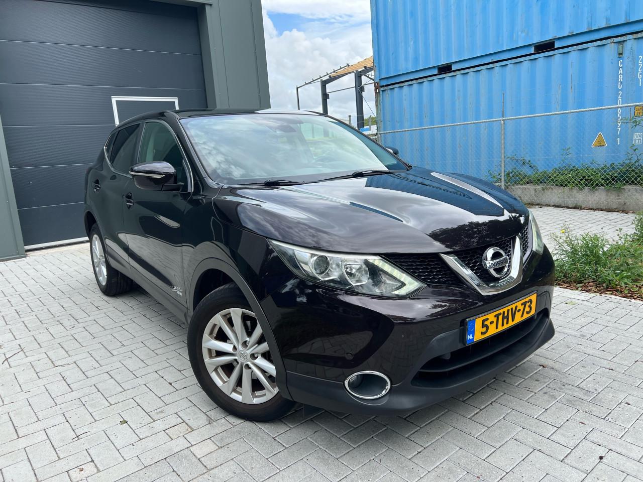 Nissan Qashqai 1.2Connect Edition Camera/pano