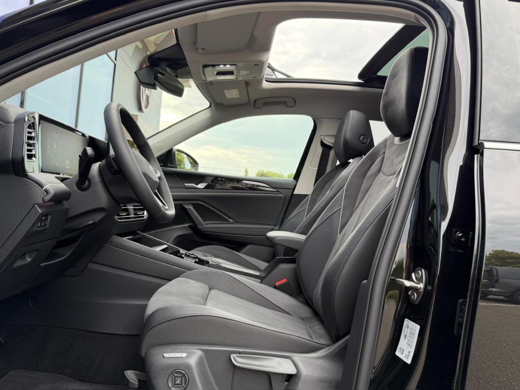 Volkswagen Tiguan 1.5 ehybrid elegance 204pk | trekhaak | 20 inch | 360 cam