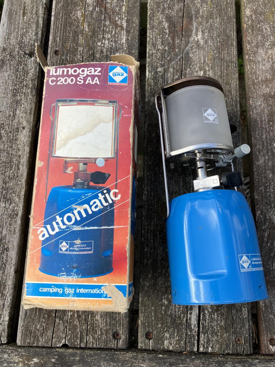 Diverse campinglampen + brandertje...5€ p/st.
