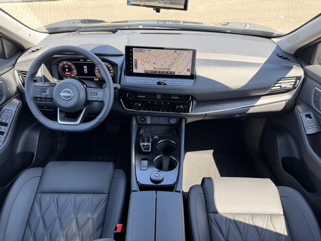 Nissan X-Trail 1.5 e-4orce tekna plus 4wd 7p.