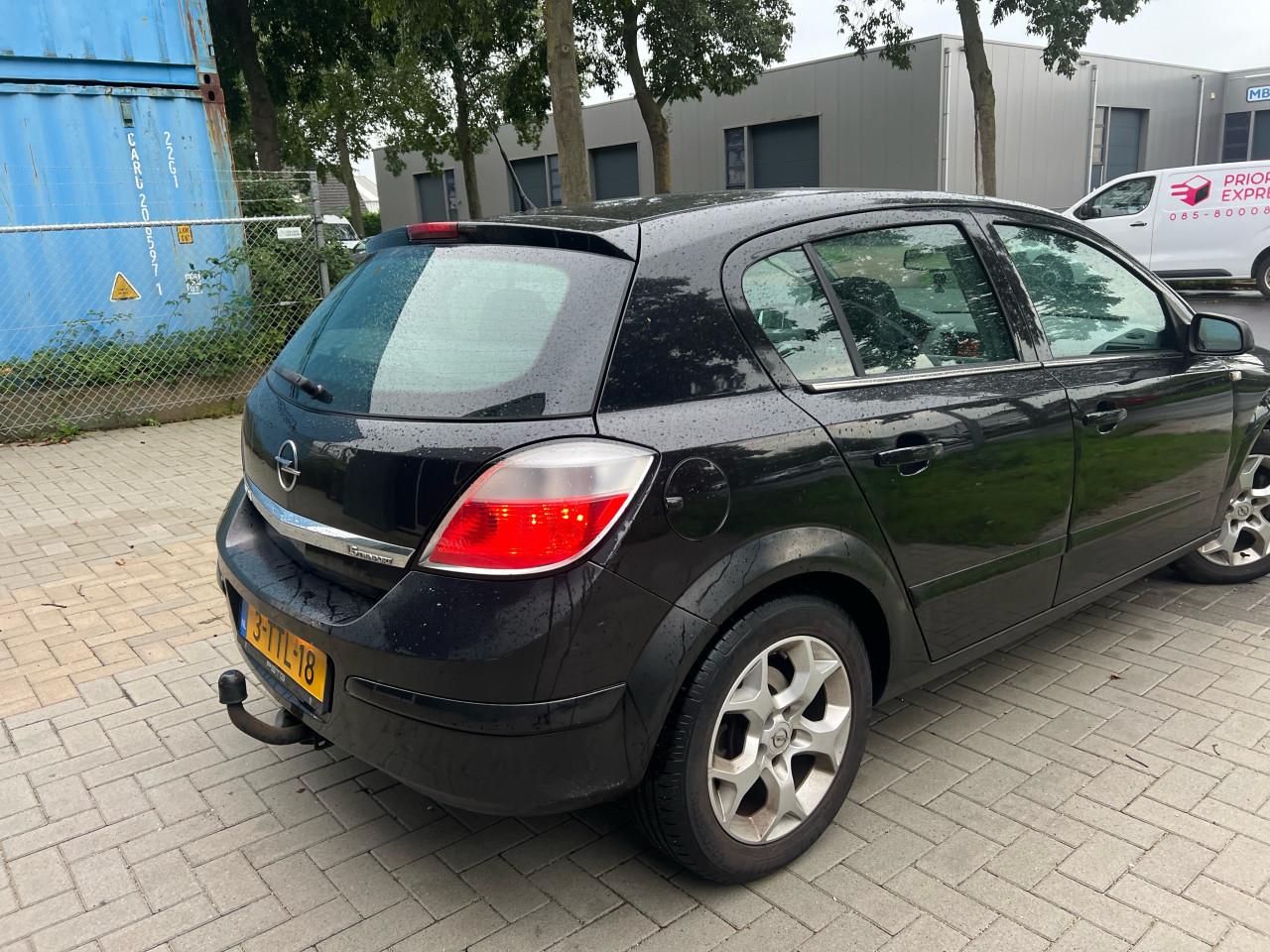 Opel Astra 1.6 Essentia Airco/Cruise/ Jaar Apk