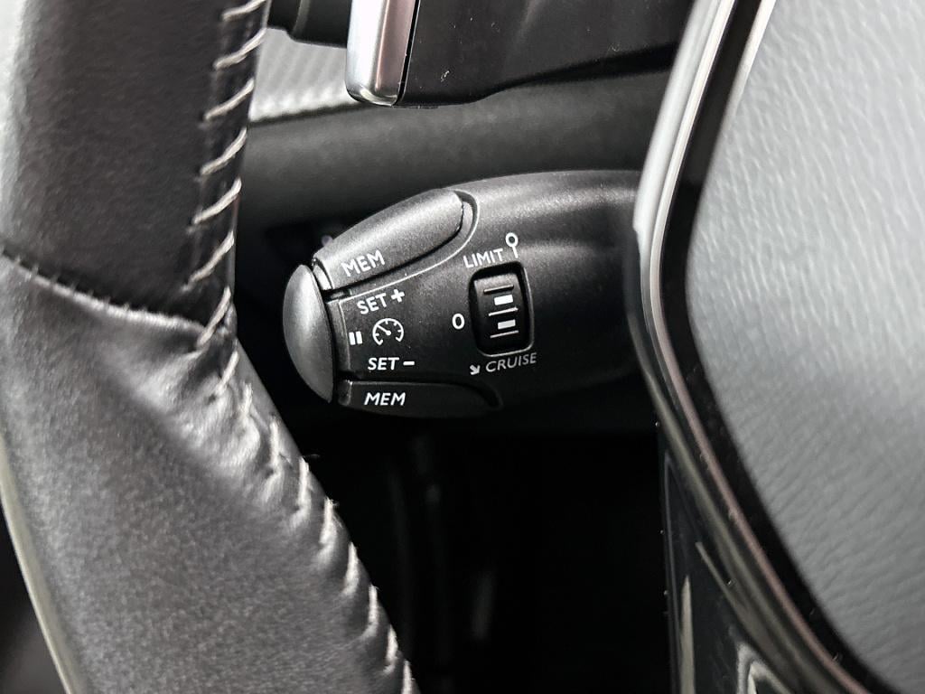 Peugeot 2008 130 pk automaat allure | afneembare trekhaak | achteruitrijcam