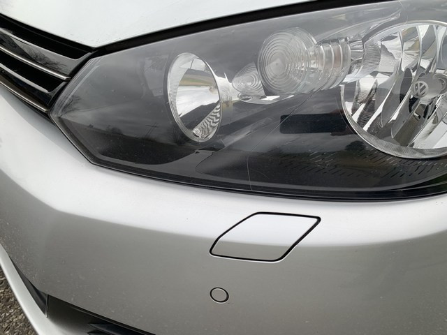 Volkswagen Golf 1.2 tsi - v e r k o c h t
