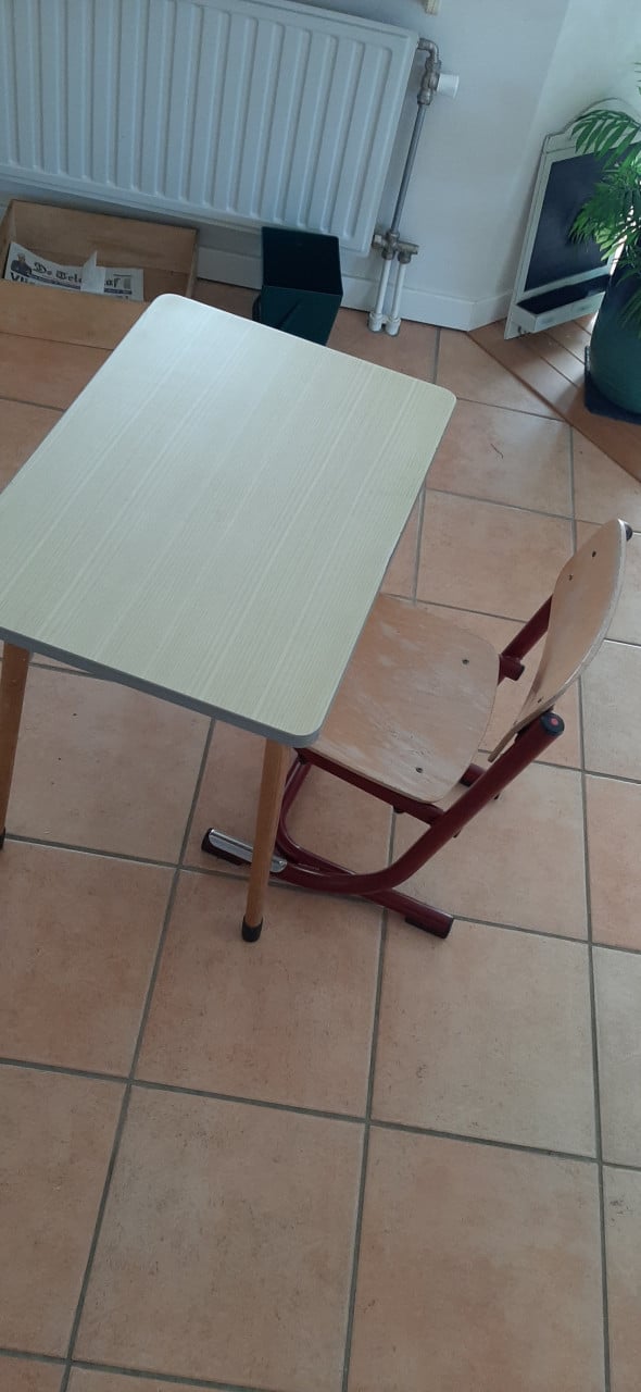 Kinder stoel + tafel