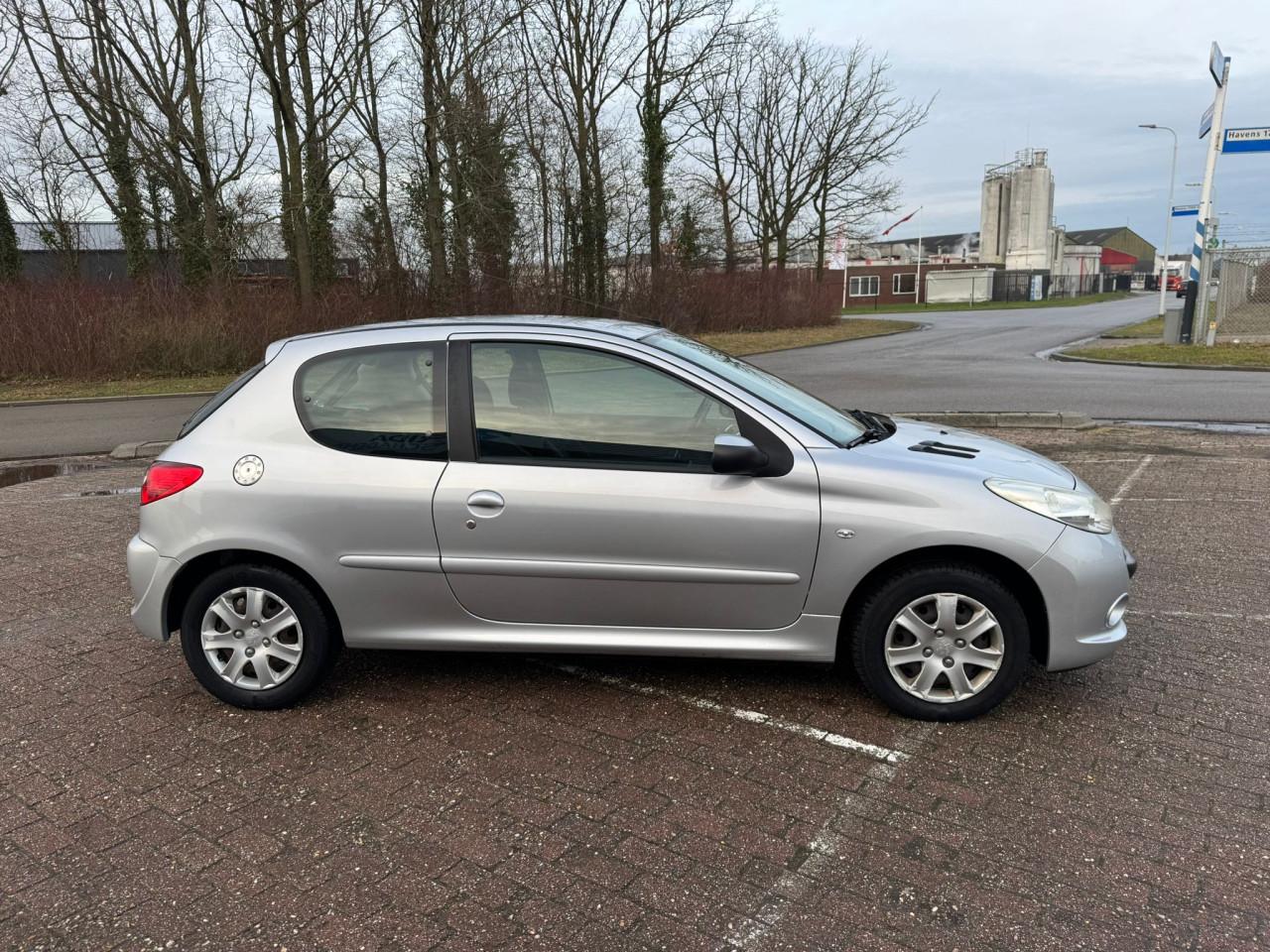 Peugeot 206 + bj 2009  1200 euro