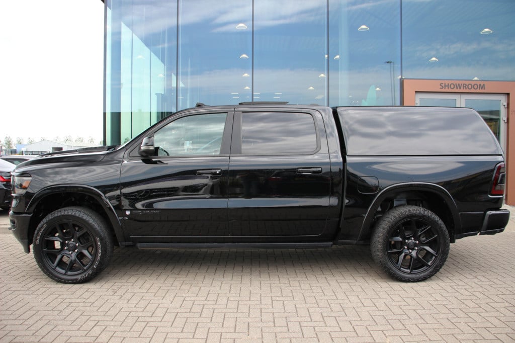 Dodge Ram 1500 5.7 v8 4x4 crew cab laramie verhoogd | harman kardon | leder