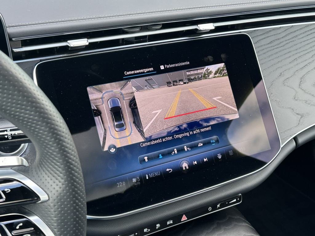 Mercedes-Benz E-Klasse 300 e amg line l panoramadak l 360 camera l head-up 