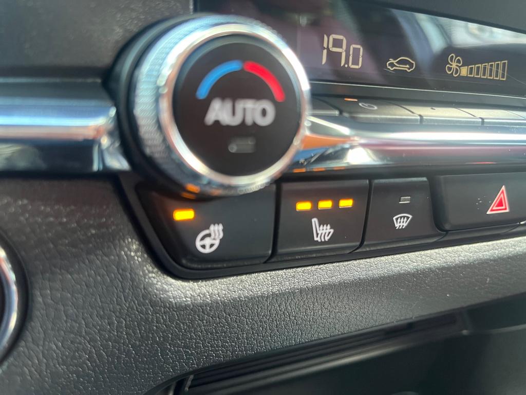 Mazda Cx-30 2.0 e-skyactiv-x m hybrid100th anniversary ed.|trekhaak|rijklaa