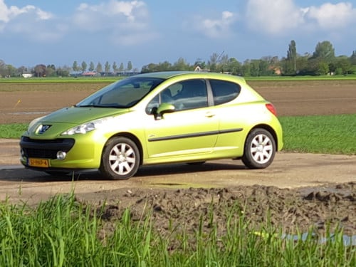 Peugeot 207 1.6 coupe
