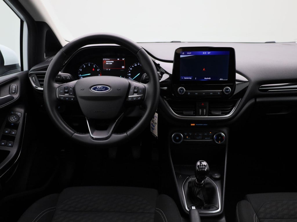 Ford Fiesta 1.0 ecoboost hybrid titanium | cruise control | climate control