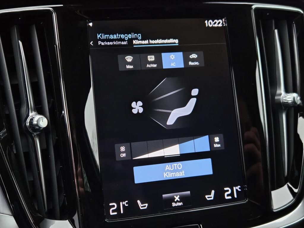 Volvo V60 2.0 b3 momentum advantage | r-design | acc | carplay