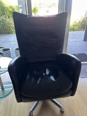 Gratis af te halen Leolux fauteuils + poef