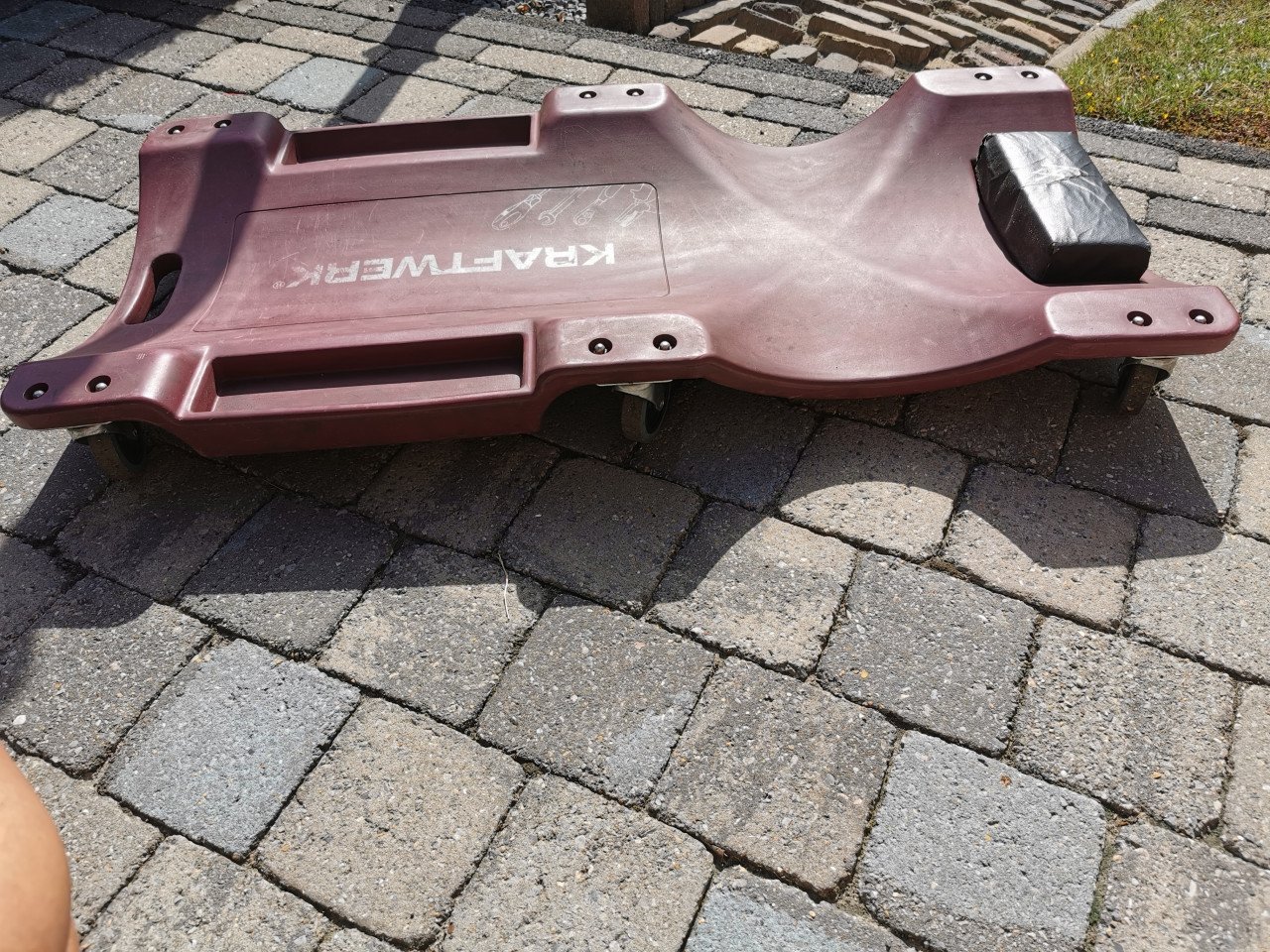 KRAFTWERK PLASTIC MONTEURS LIG BED