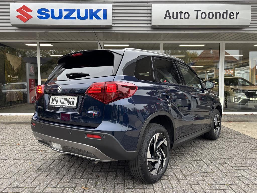 Suzuki Vitara 1.4 boosterjet style smart hybrid