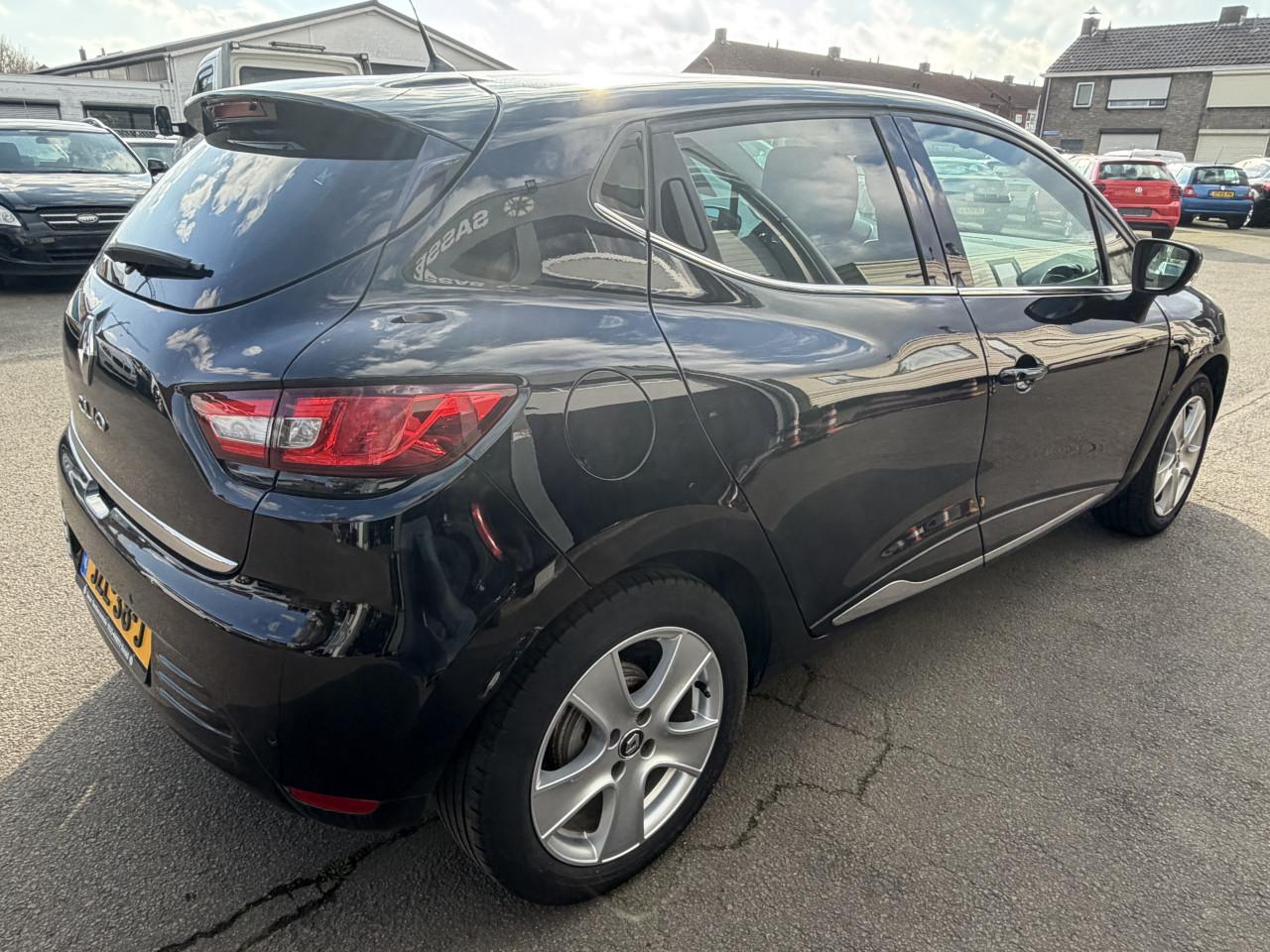 Renault Clio 1.2i Limited Bouwjaar 2018 NAP ! ! !