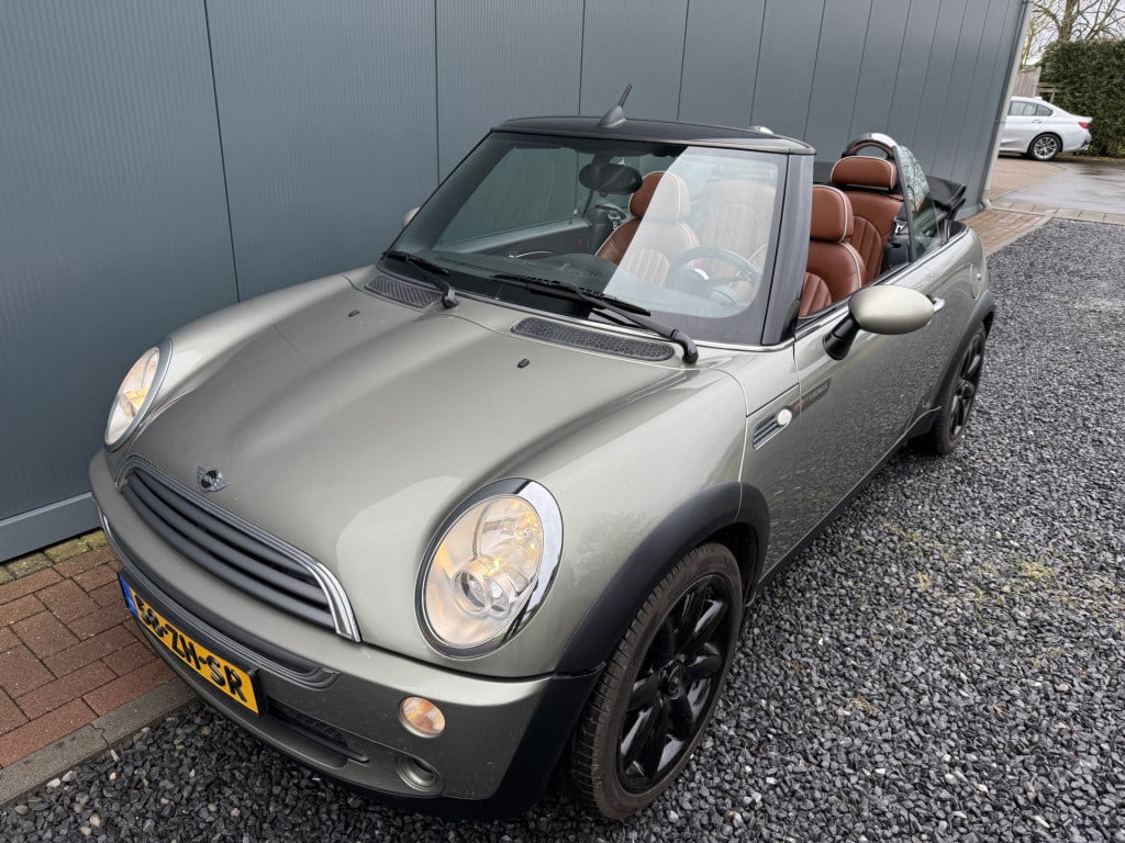 Mini Cooper Cabrio mini 1.6 115pk chili sidewalk